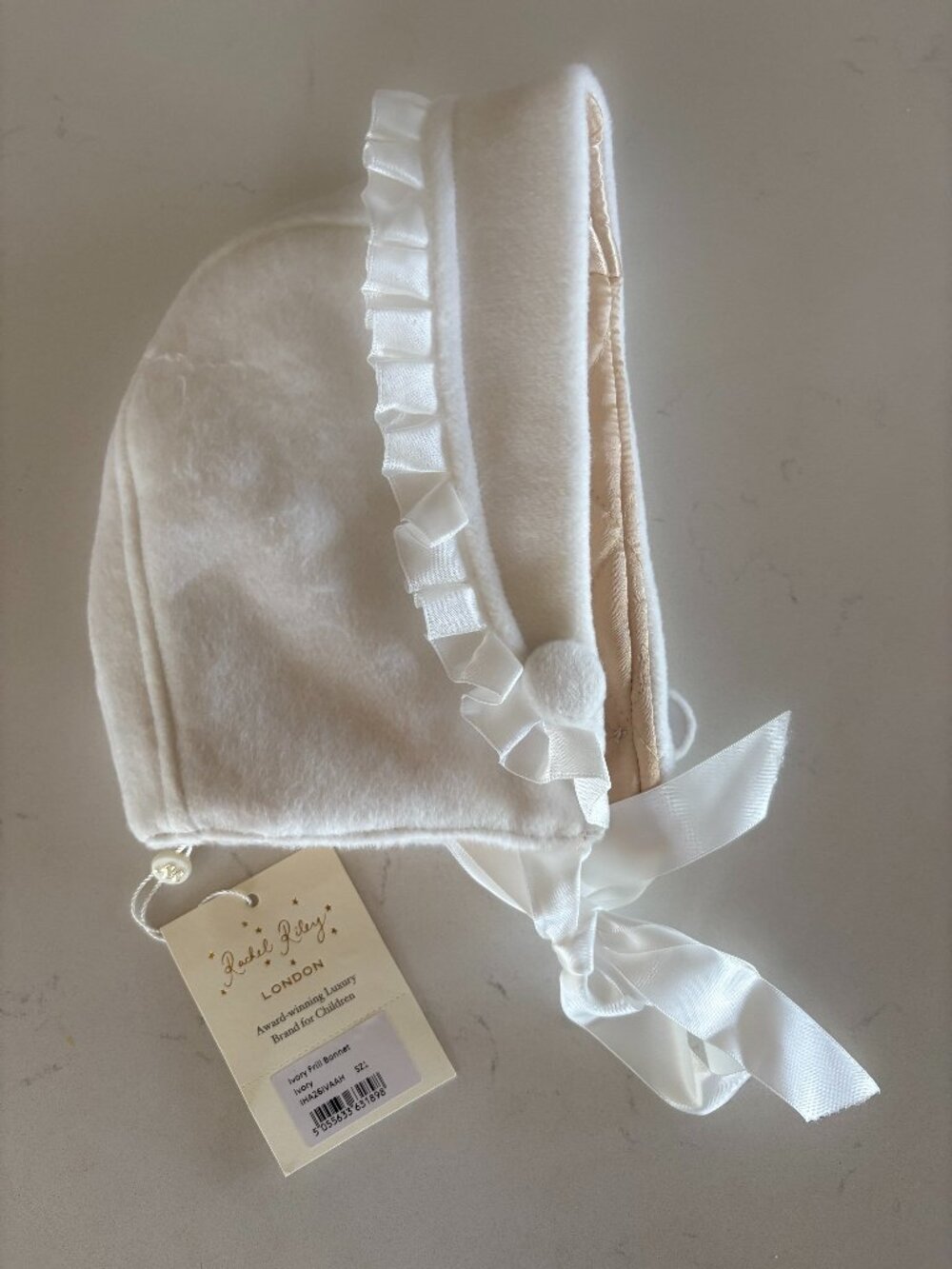 NWT Rachel Riley London Ivory Frill Bonnet Quilted Wool Blend Size 1, 6-12 month